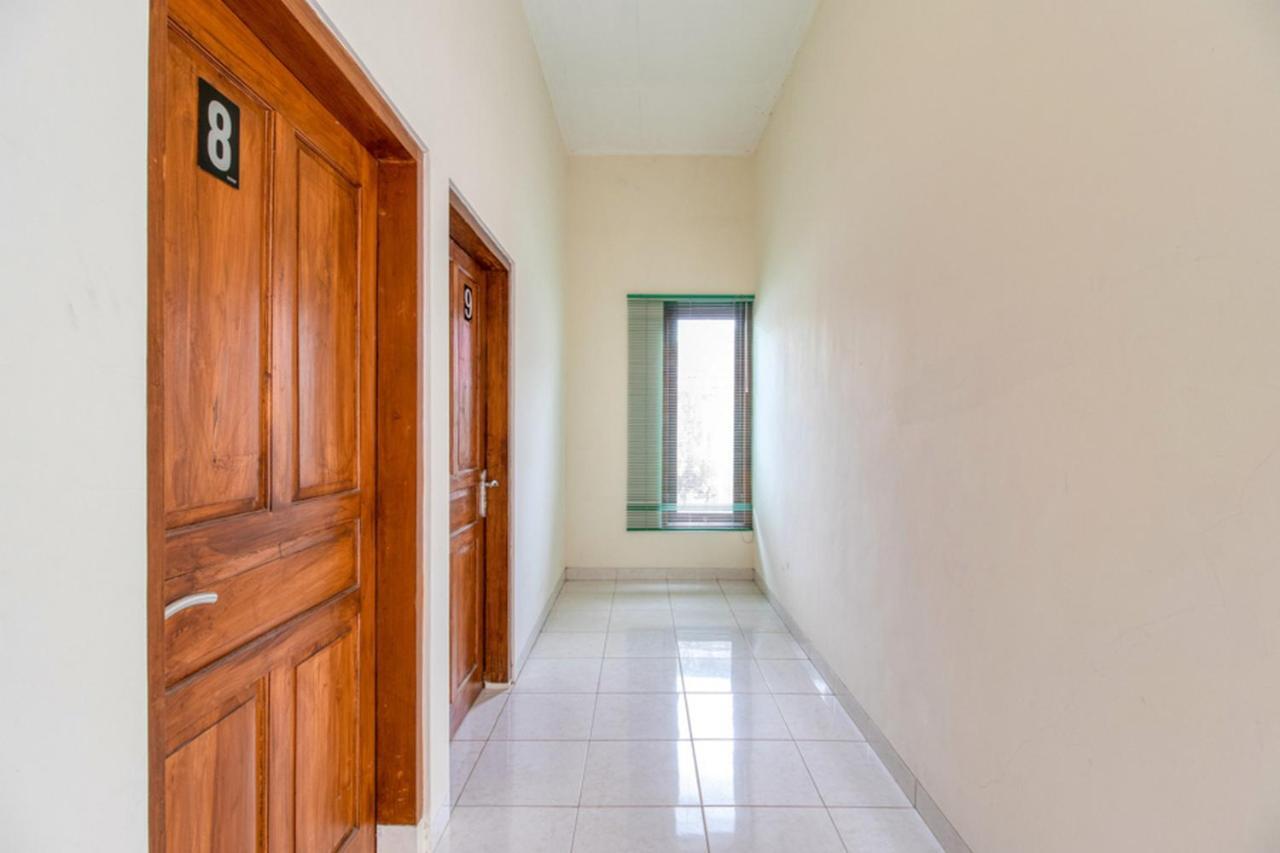 RedDoorz near Universitas Gajah Mada Kejayan Bagian luar foto